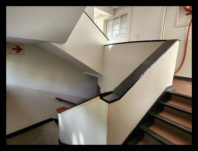 2 BEDROOM APARTMENT FOR SALE IN ESSENWOOD